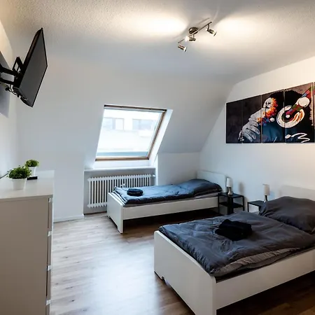 Work & Near Hamburg Ahrensburg