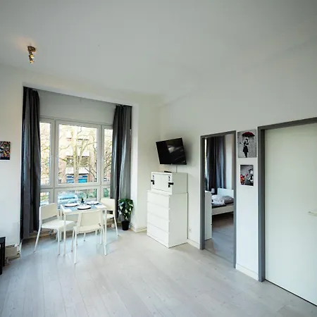 Work & Near Hamburg * ארנסבורג